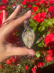 Falling Foliage~ Labradorite Pendant