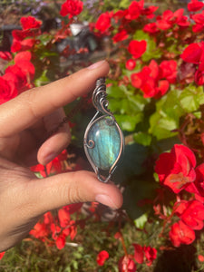 Transcendent~ Labradorite Pendant